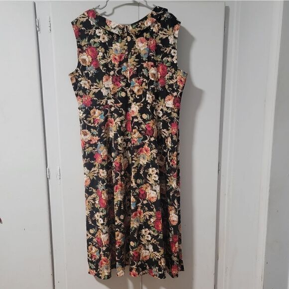 Retro Floral Dress - Picture 5 of 6